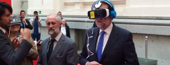 Rajoy con gafas de realidad virtual